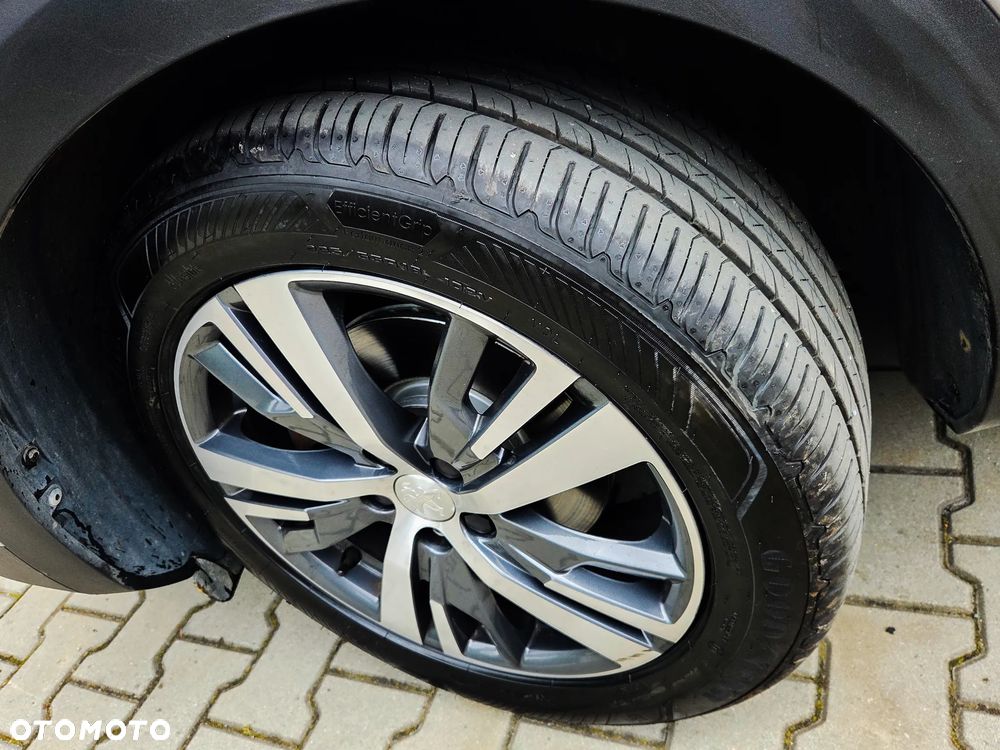 Peugeot 3008 1.5 BlueHDi Allure S&S - 20