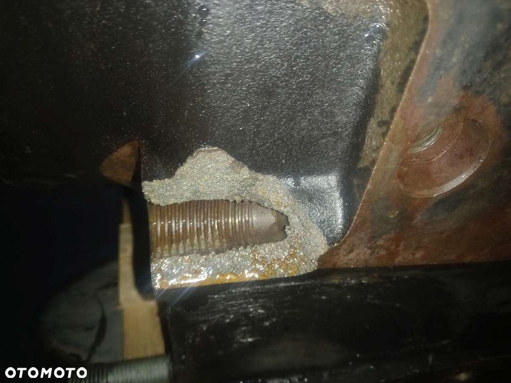 Obudowa tylnego mostu McCormick XTX165 - 6