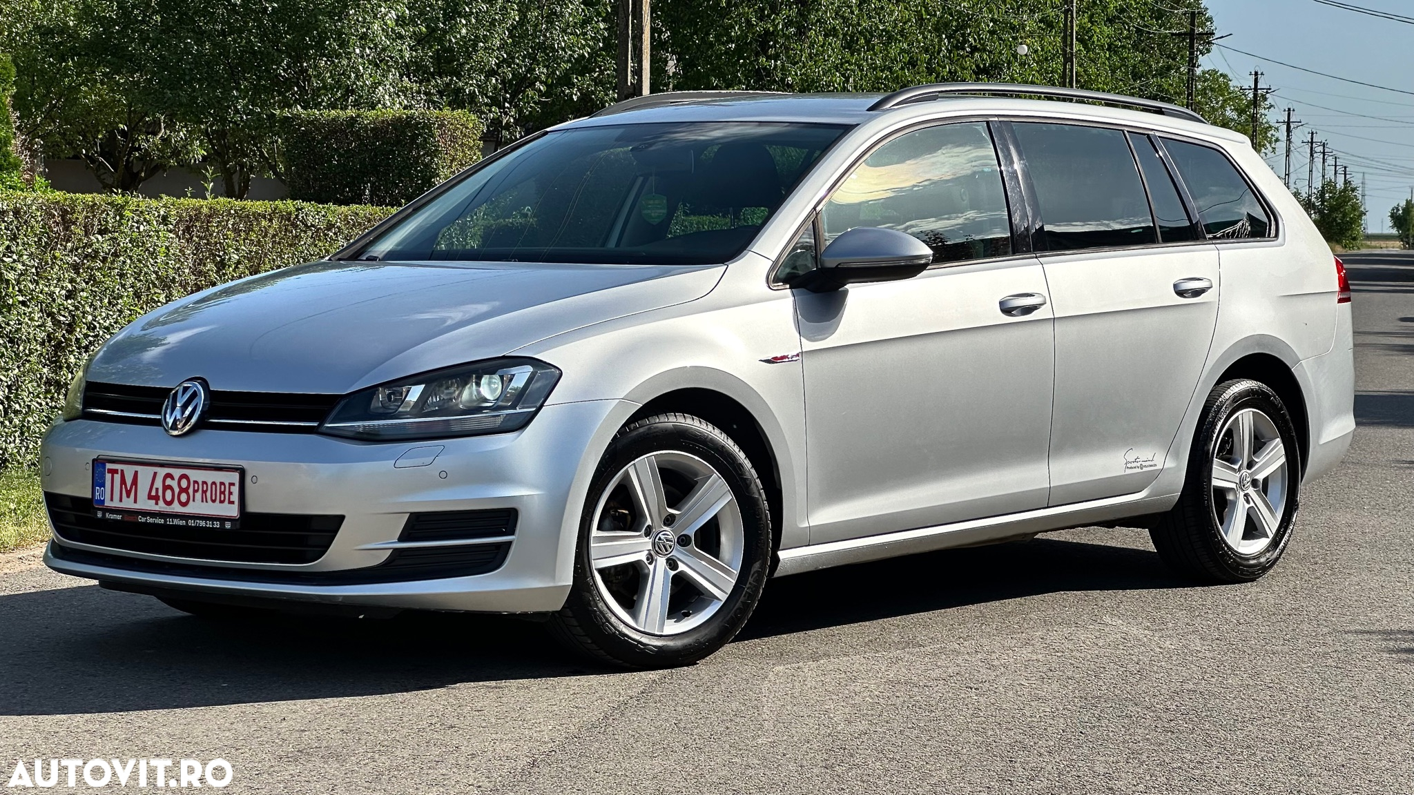 Volkswagen Golf 1.6 TDI BlueMotion Technology DPF Comfortline - 8