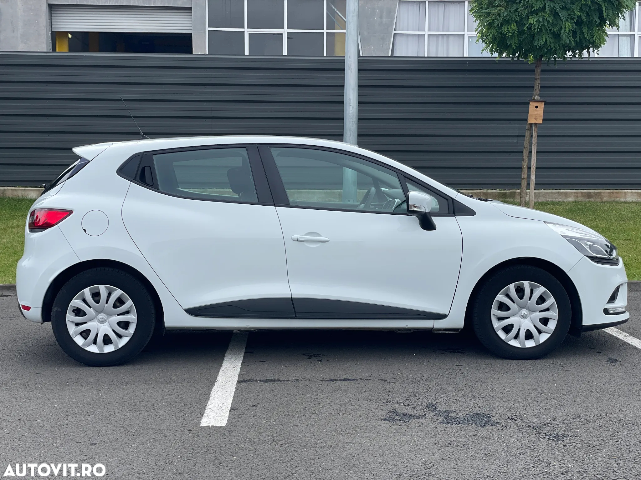Renault Clio (Energy) dCi 90 Start & Stop LIMITED - 12