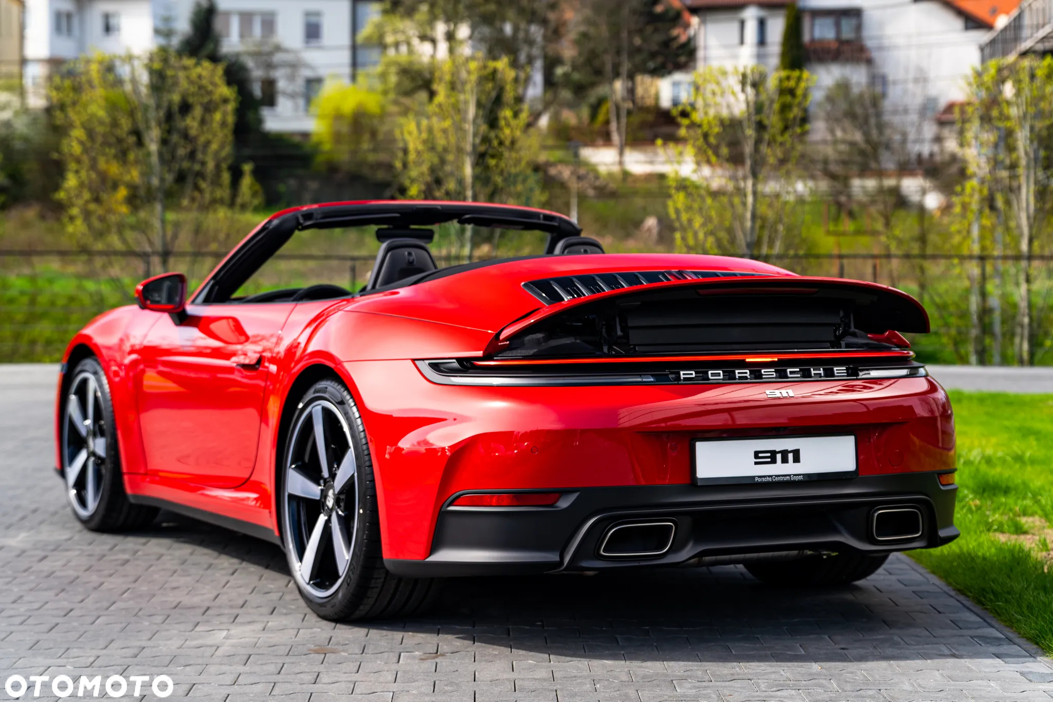 Porsche 911 Carrera Cabrio - 10
