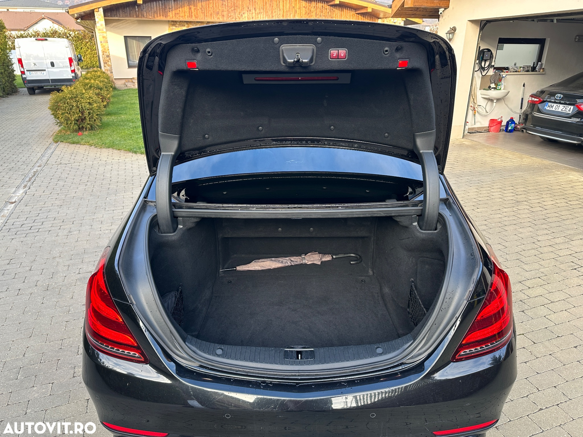 Mercedes-Benz S 350 d L 9G-TRONIC - 29