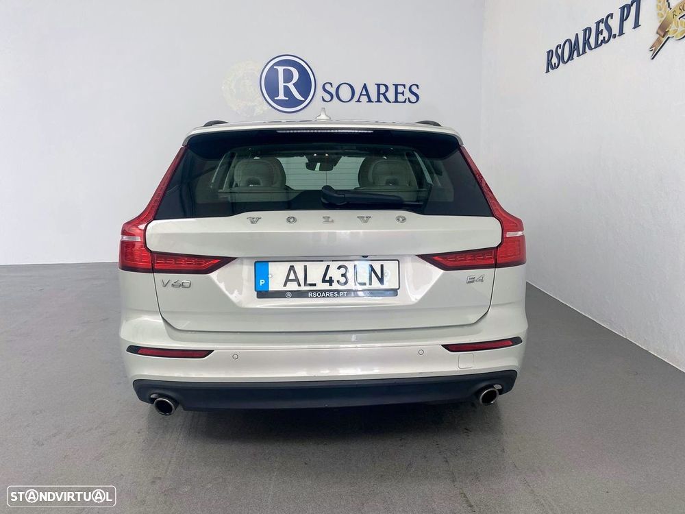 Volvo V60 2.0 B4 Momentum Geartronic - 5