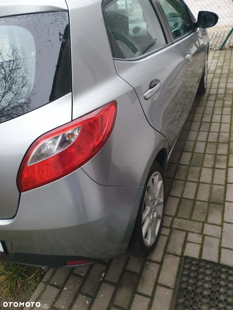Mazda 2 - 9