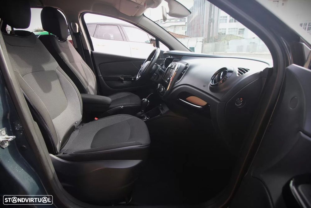 Renault Captur 1.2 TCe Initiale Paris EDC - 22