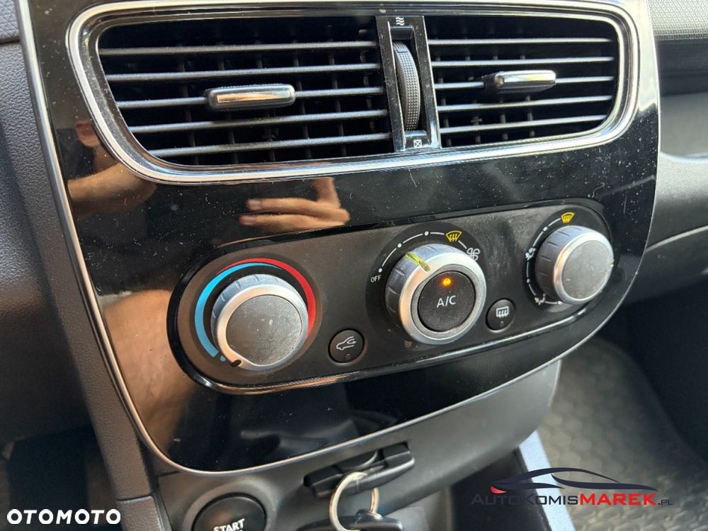 Renault Clio 1.2 16V Life - 18