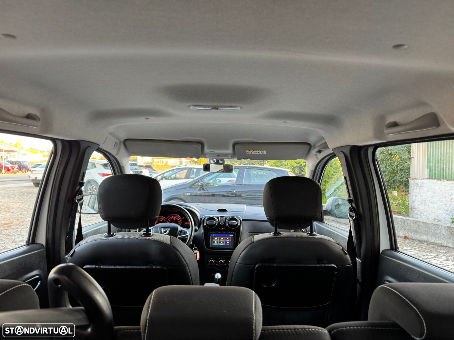 Dacia Lodgy 1.5 Blue dCi Stepway 7L - 22
