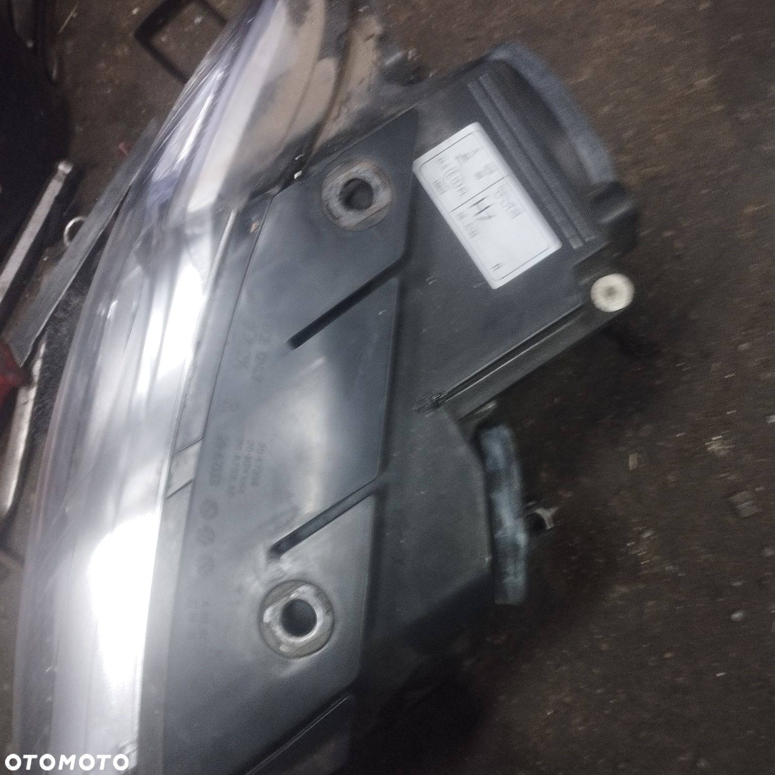 Volkswagen passat B6 komplet lamp przód lewe prawa kompletna TYC - 4