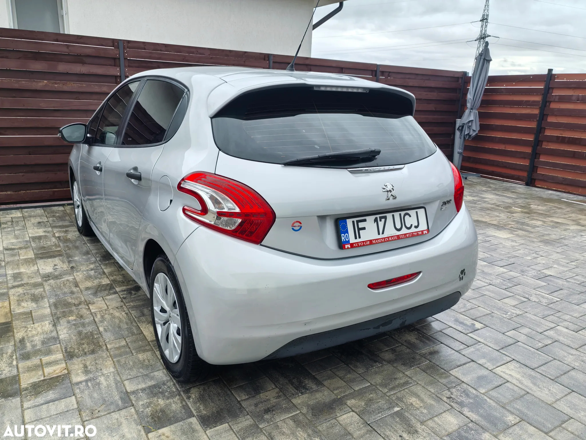 Peugeot 208 e-HDi 68 EGS5 Stop&Start Active - 4