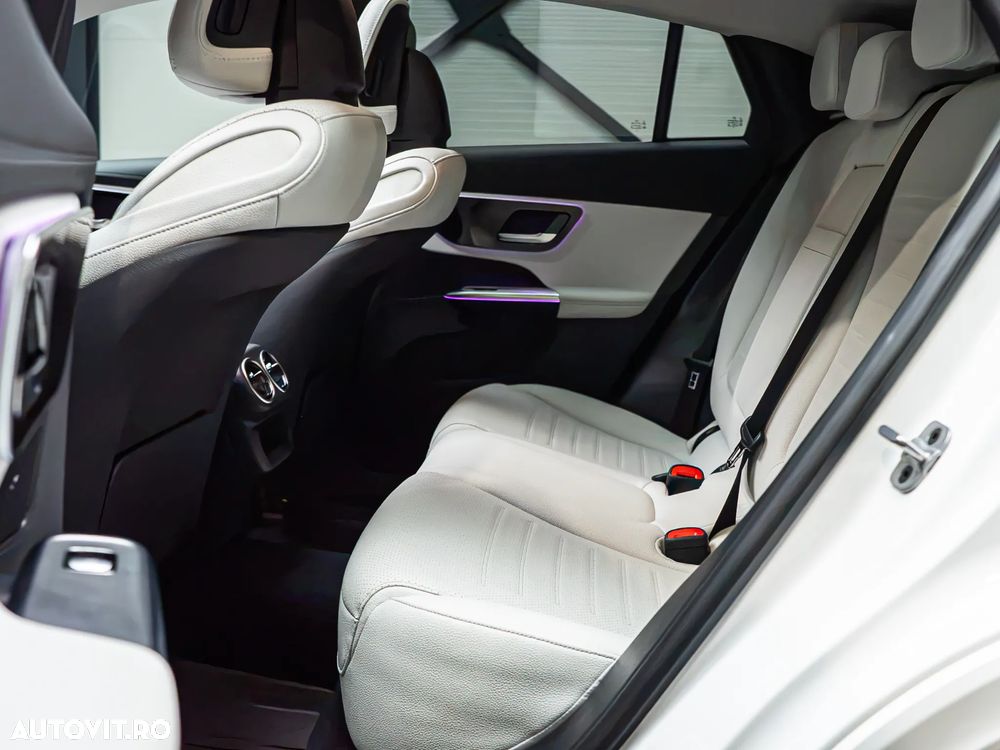 Mercedes-Benz GLC Coupe 300 e 4Matic 9G-TRONIC Edition AMG Line - 17