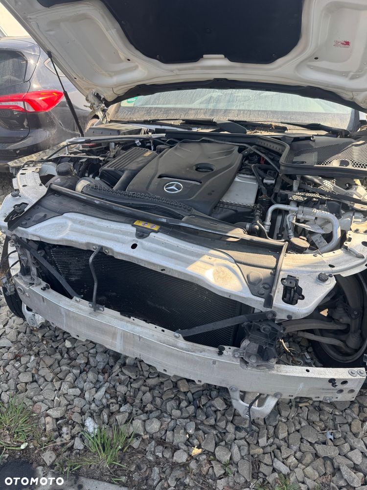 Mercedes-Benz Klasa C 180 9G-TRONIC Edition - 9