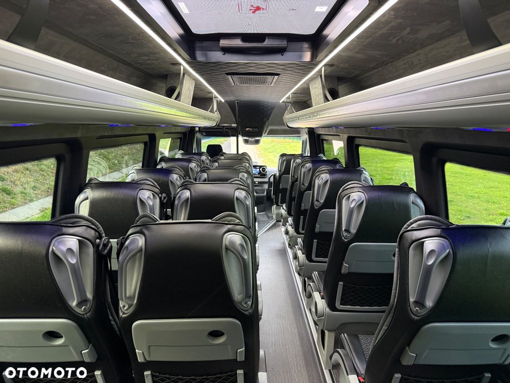 Mercedes-Benz Sprinter 519 - 35
