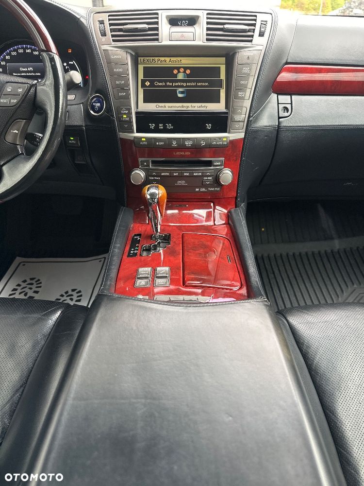 Lexus LS 600h Elite - 20
