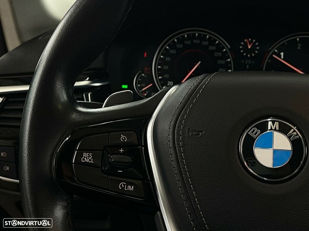 BMW 520 d Aut. Sport Line - 12