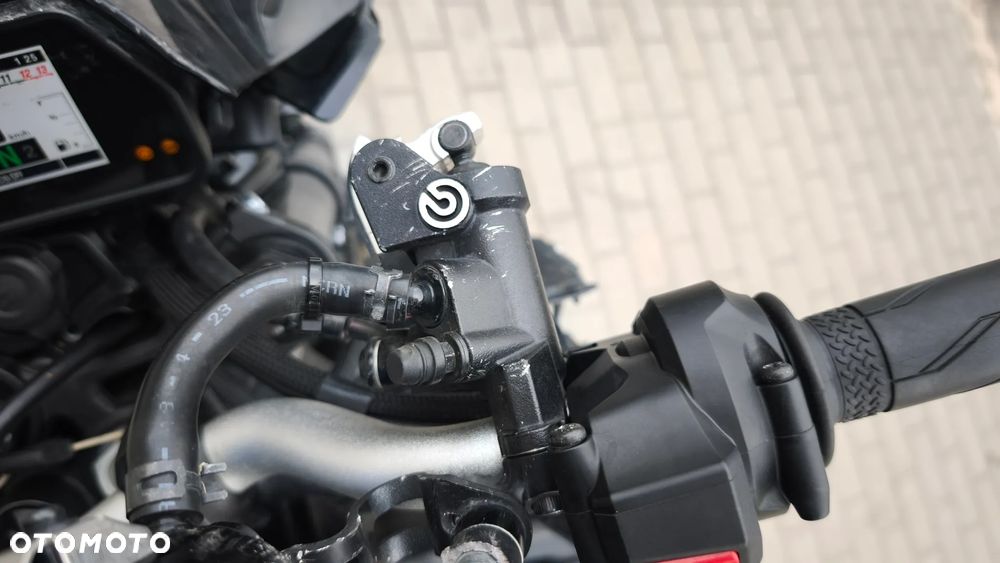 Yamaha MT - 19