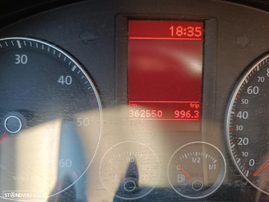 VW Golf 2.0 TDi Confortline DSG - 12