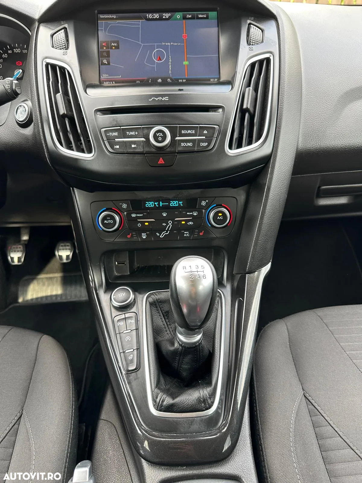 Ford Focus 1.5 EcoBlue Start-Stopp-System TITANIUM X - 23