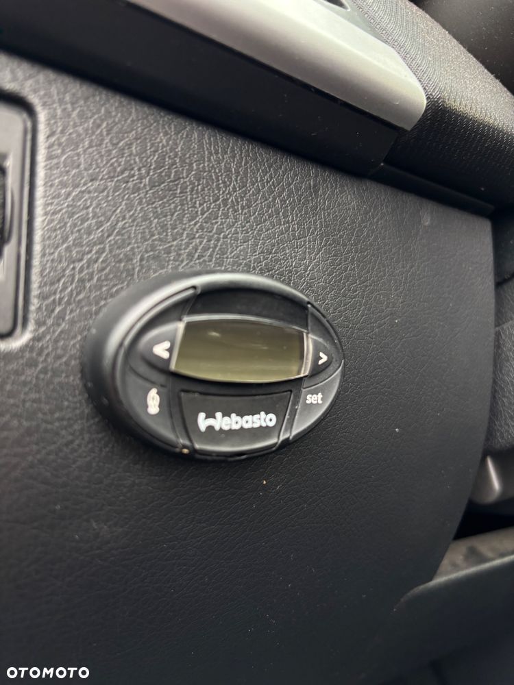 Peugeot 207 90 HDi FAP (Blue Lion) 99G - 12