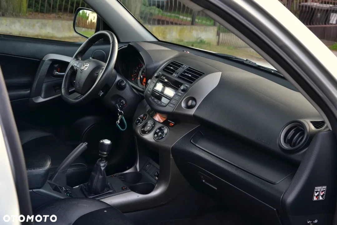 Toyota RAV4 2.2 D-4D 4x4 Executive - 19