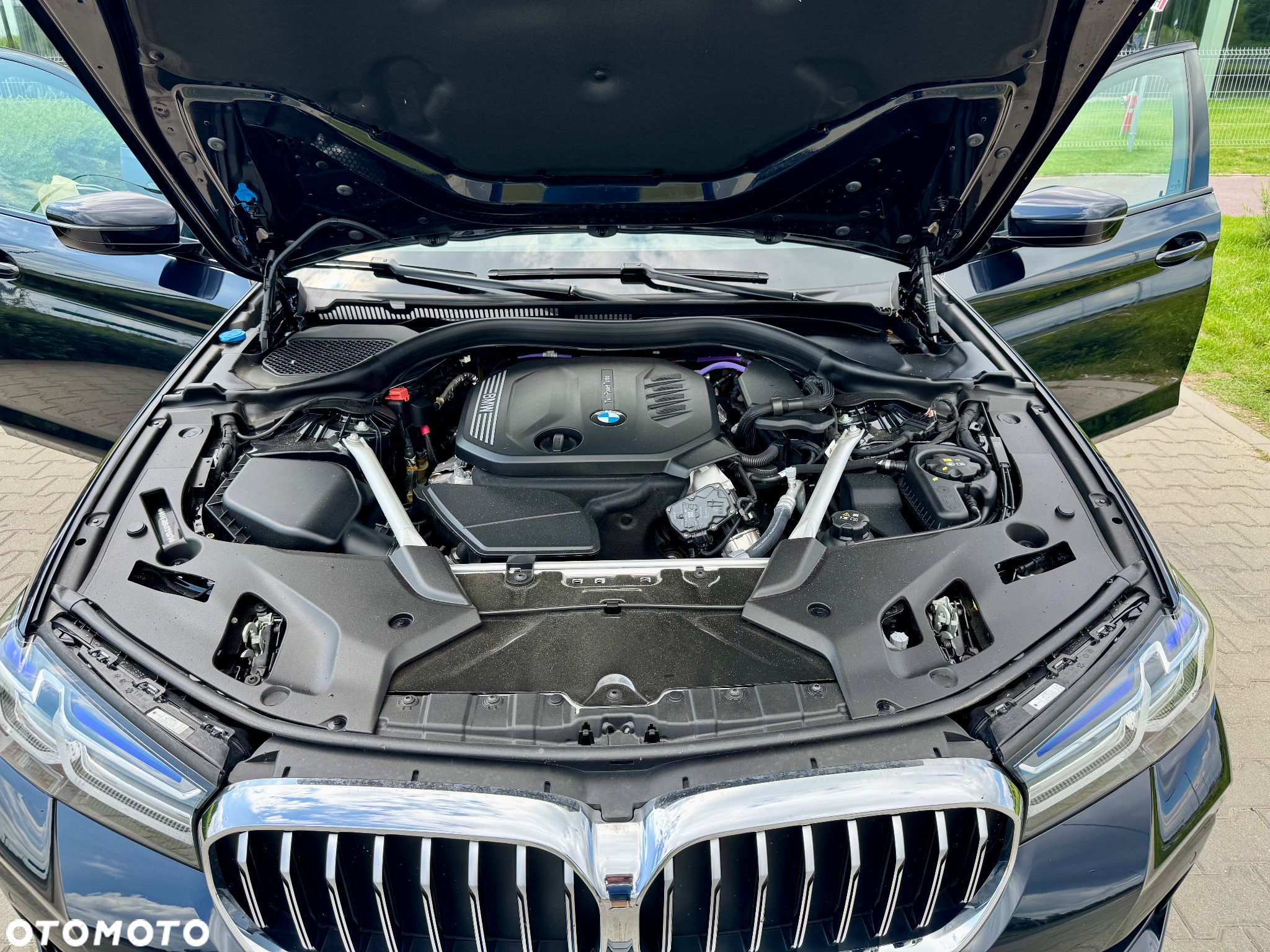 BMW Seria 5 520d xDrive Touring M Sport Edition - 25