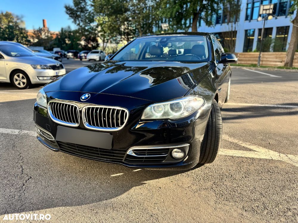 BMW Seria 5 530d xDrive Aut. Luxury Line - 7