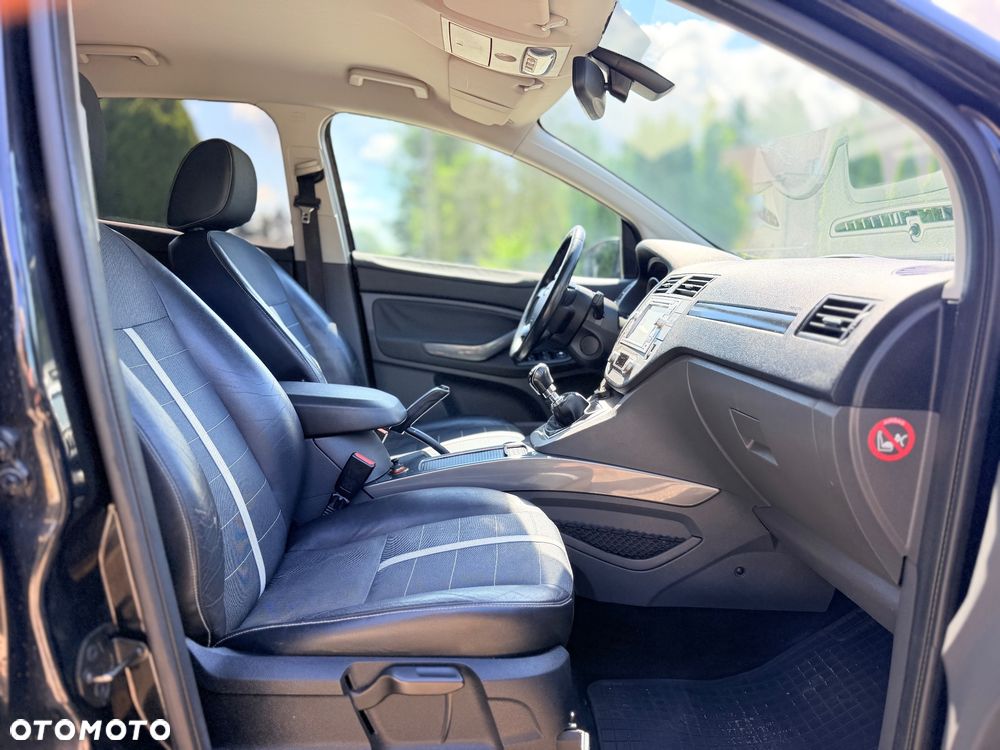 Ford Kuga 2.0 TDCi 2x4 Trend - 17