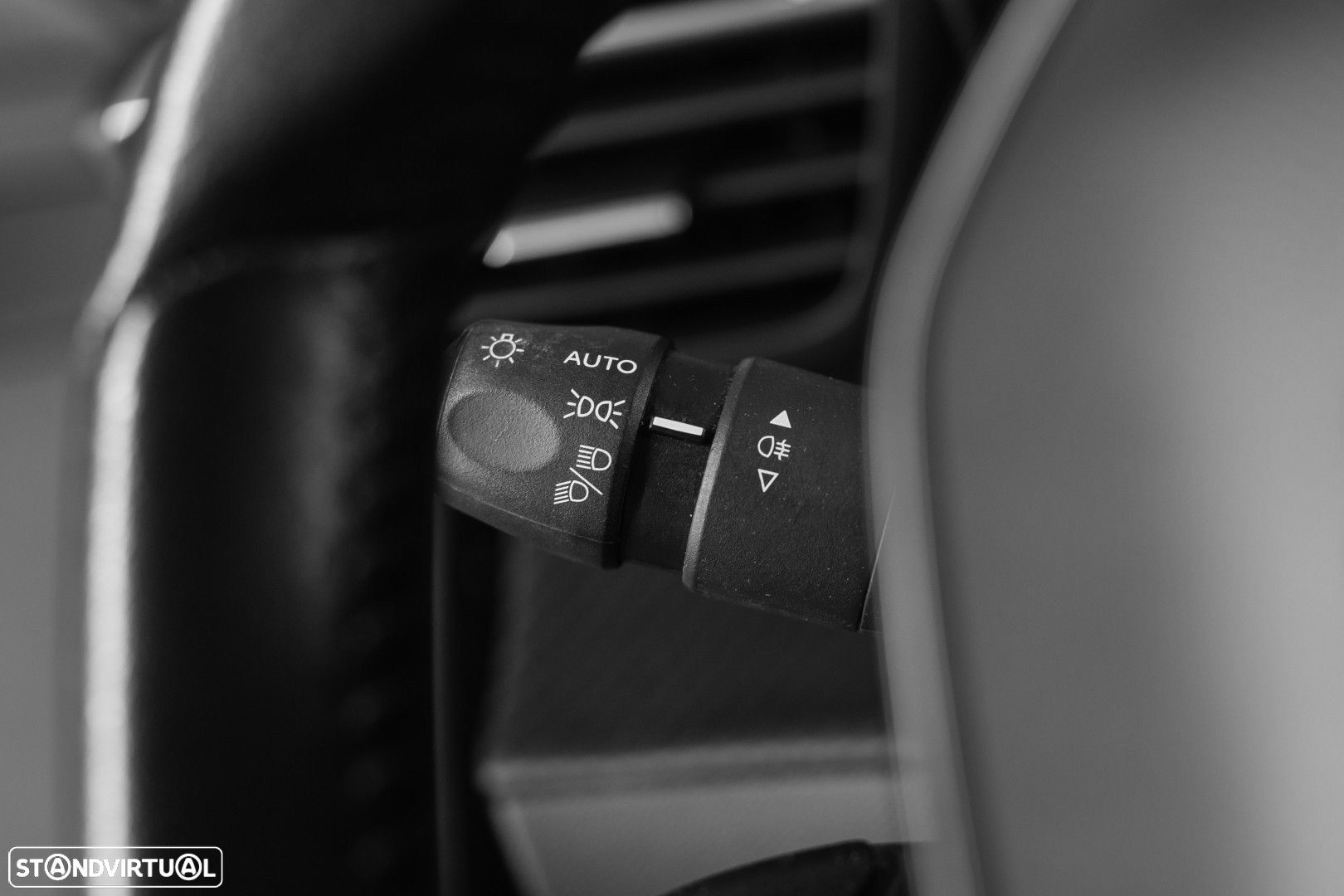 Peugeot 208 1.5 BlueHDi Active - 19