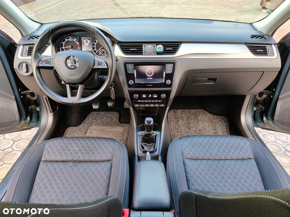 Skoda RAPID - 17