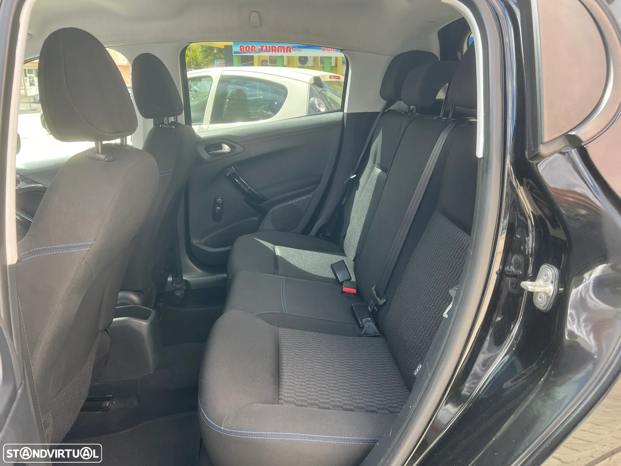 Peugeot 208 1.2 PureTech Style - 13