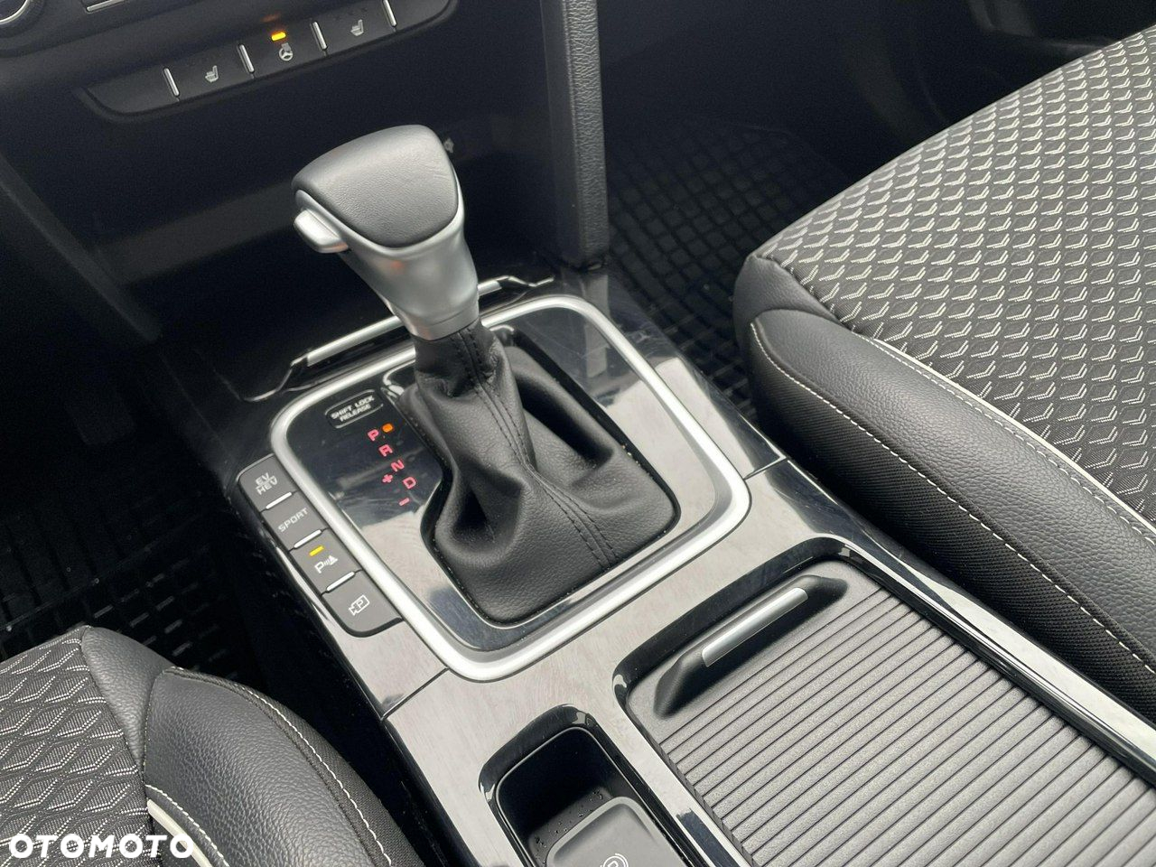 Kia XCeed - 15