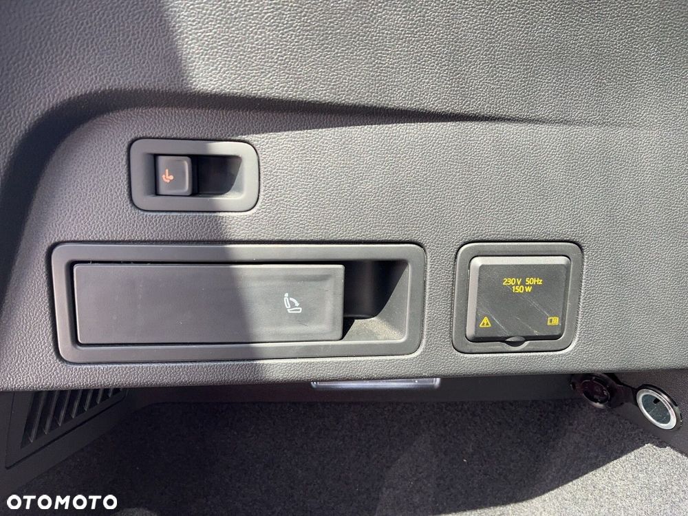 Volkswagen Tiguan Allspace - 16