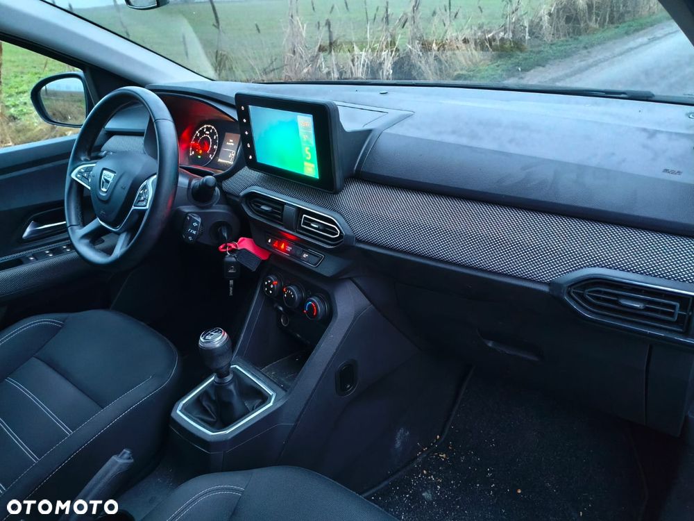 Dacia Sandero - 10