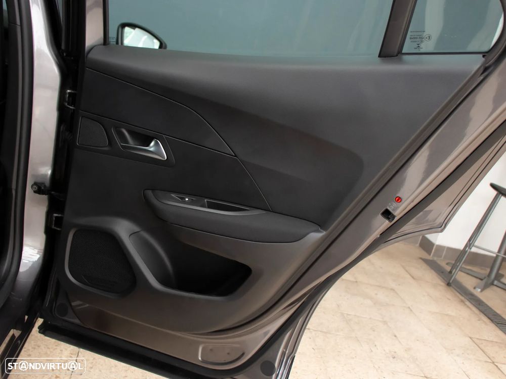 Peugeot 2008 1.2 PureTech Active - 9