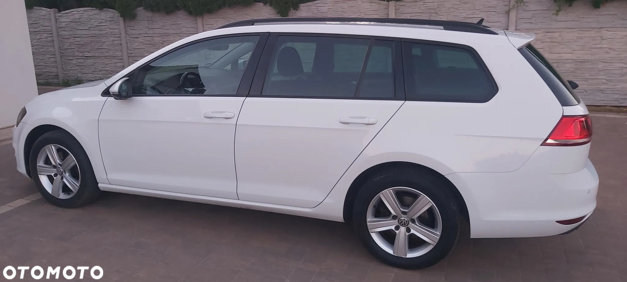 Volkswagen Golf 2.0 BlueTDI DSG Comfortline - 8