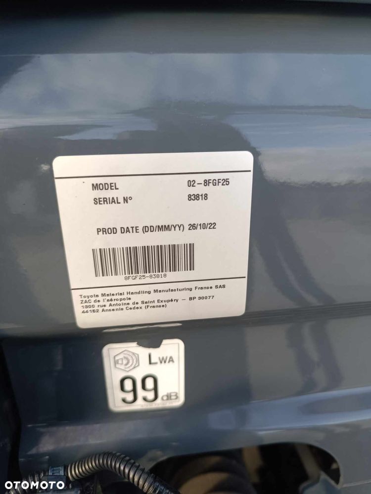 Toyota 8FG25 Kabina 2023 rok benzyna/gaz opony superelastyczne jak NOWY - 9