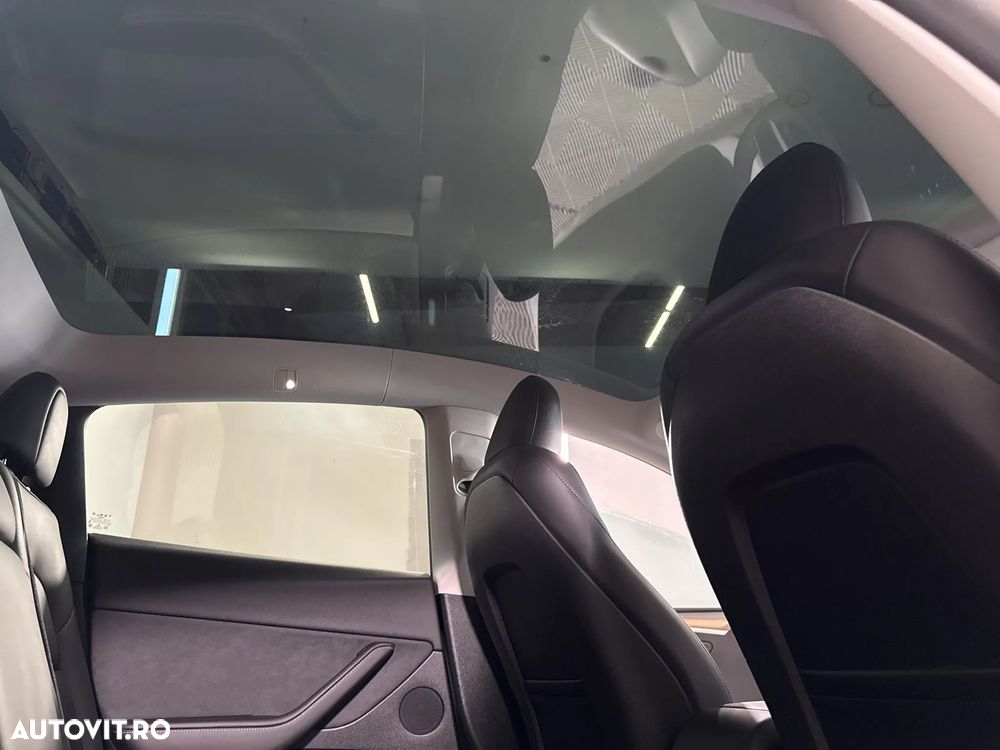 Tesla Model Y RWD - 21