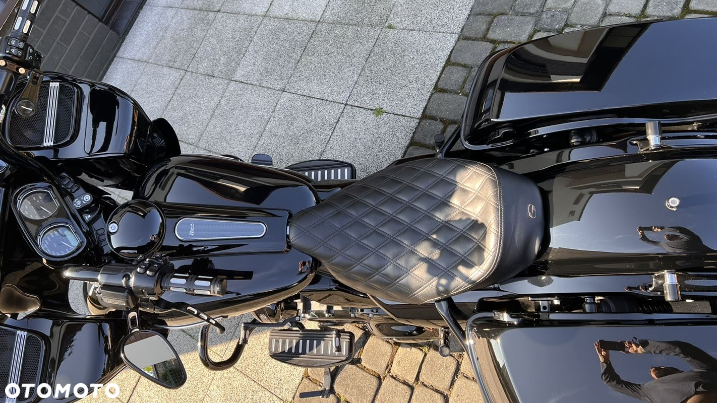 Harley-Davidson Touring Road Glide - 10