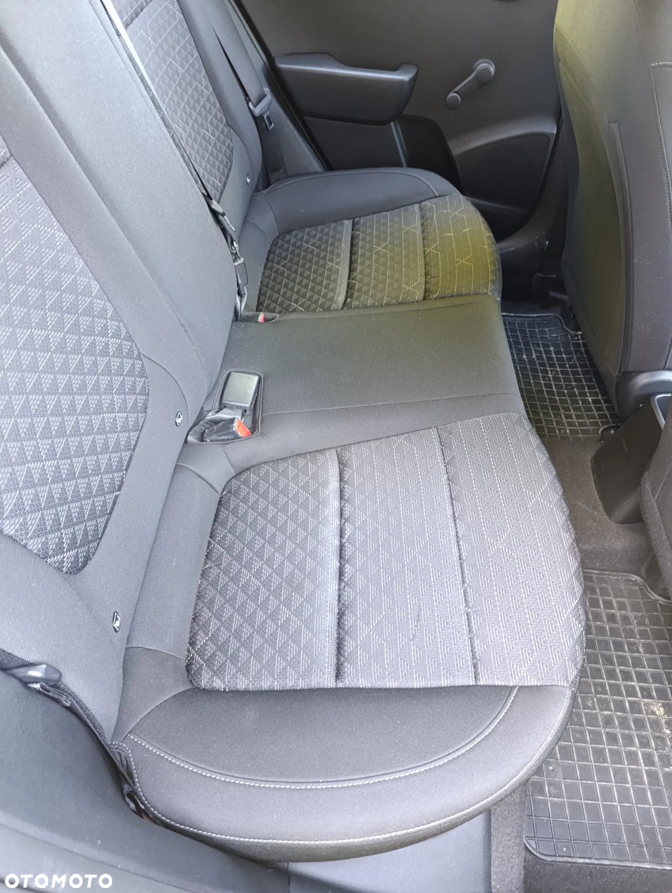 Kia Rio 1.2 M - 17