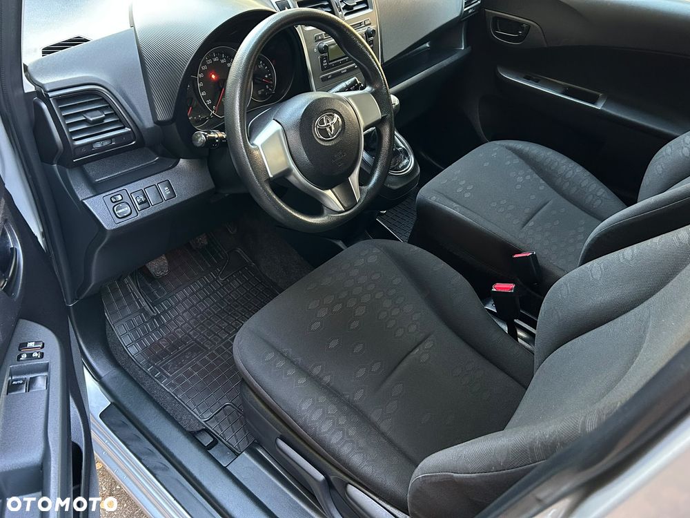 Toyota Verso S 1.33 Premium - 26