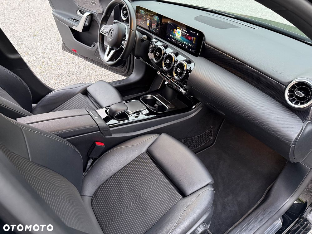 Mercedes-Benz Klasa A 250 4-Matic Progressive 7G-DCT - 29