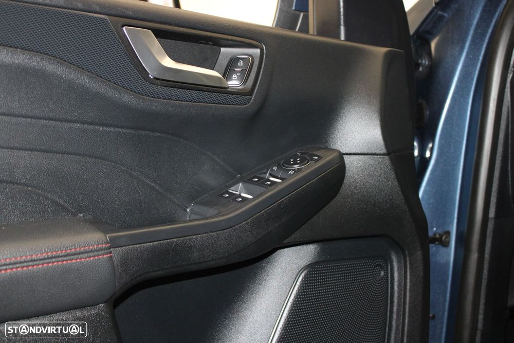 Ford Kuga 1.5 EcoBoost ST-Line - 32