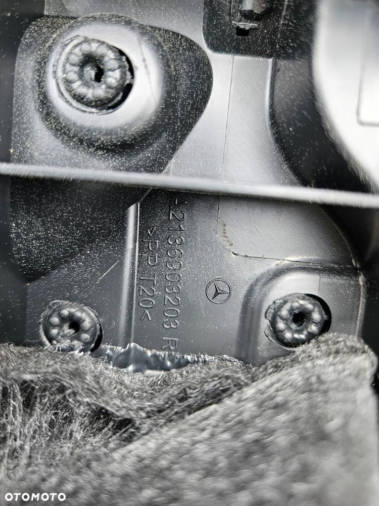 W213 Kombi boczek bagażnika - 3