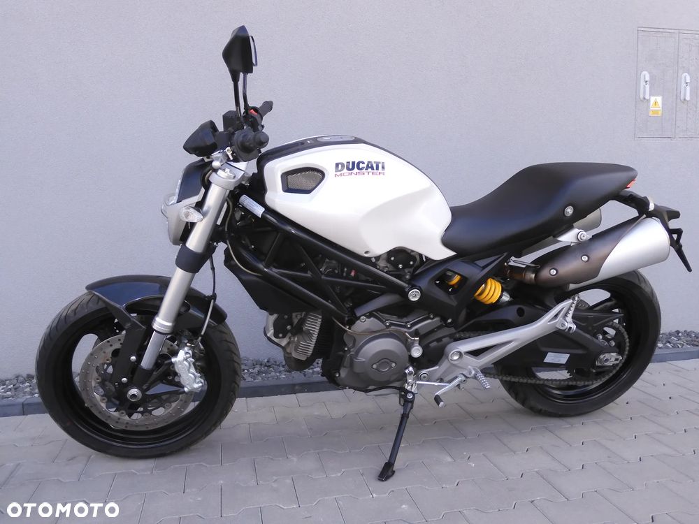 Ducati 696 - 18