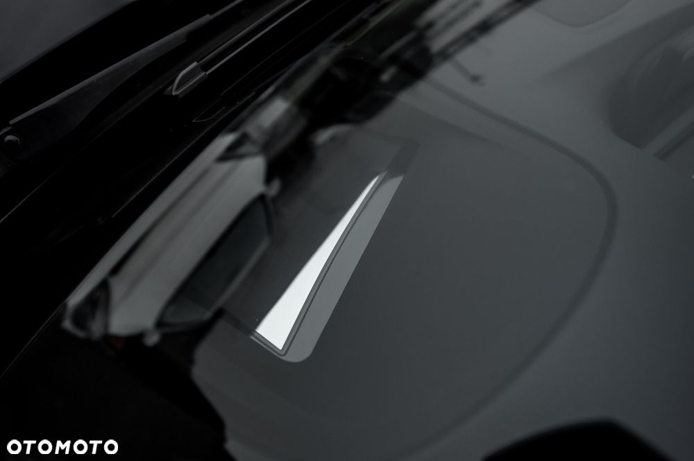 BMW Seria 3 330i xDrive Edition M Sport Shadow - 28