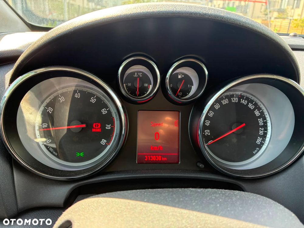 Opel Astra 1.6 T Sport - 20
