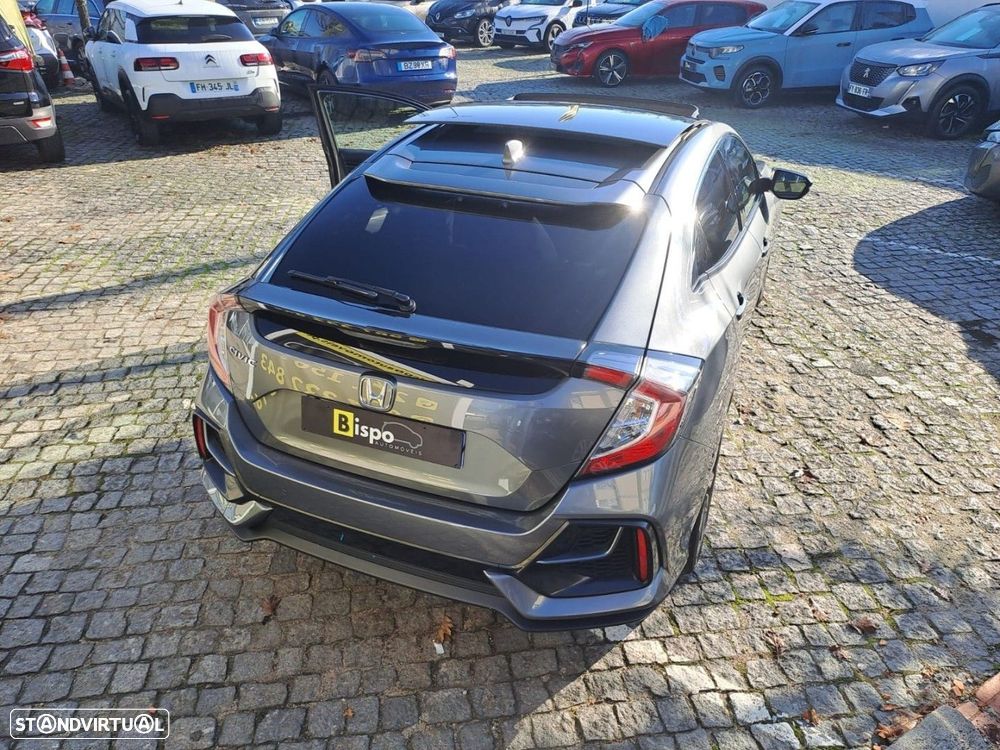 Honda Civic 1.0 i-VTEC Executive Premium CVT - 11