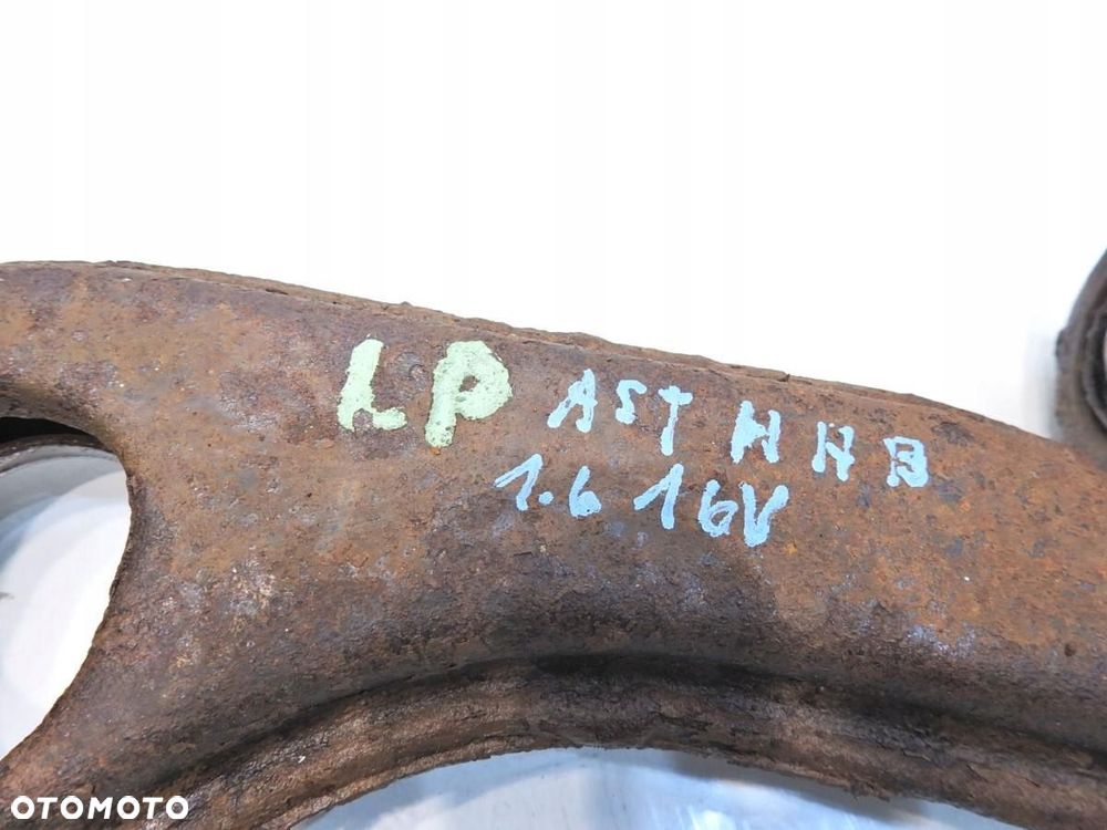 WAHACZ LEWY PRZÓD OPEL ASTRA III H 1.6 16V - 2