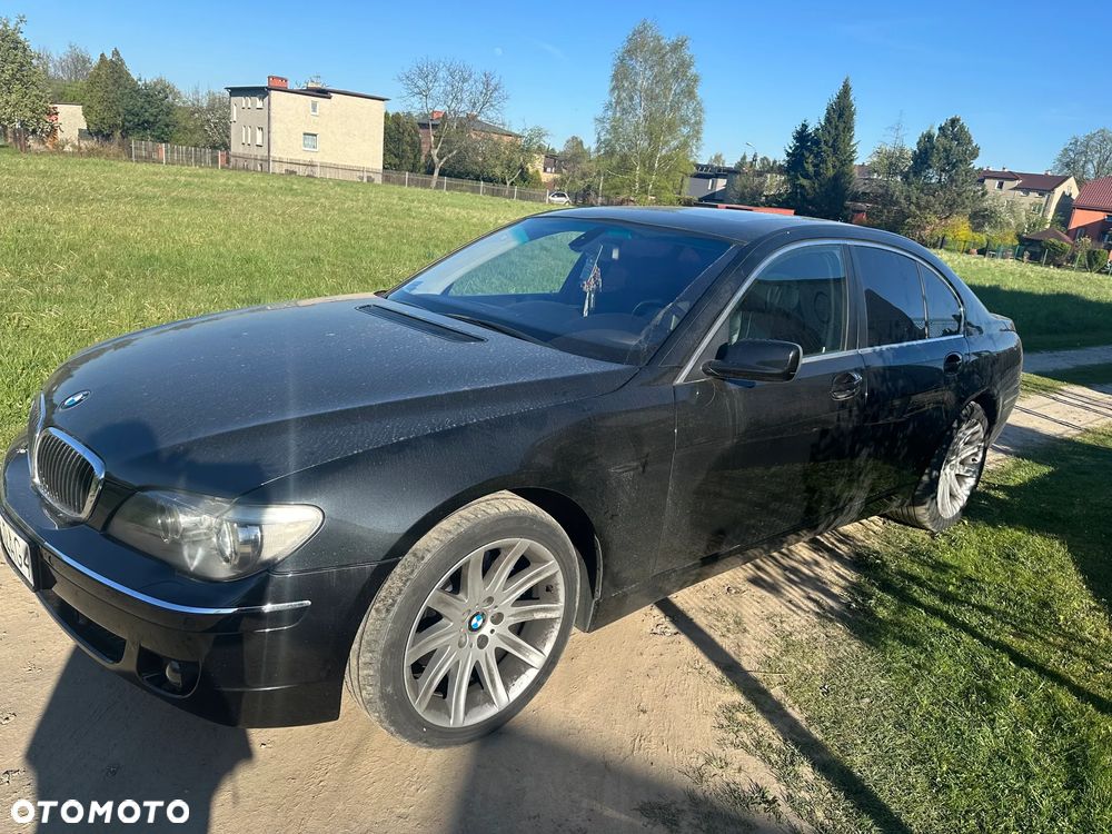 BMW Seria 7 740i - 1