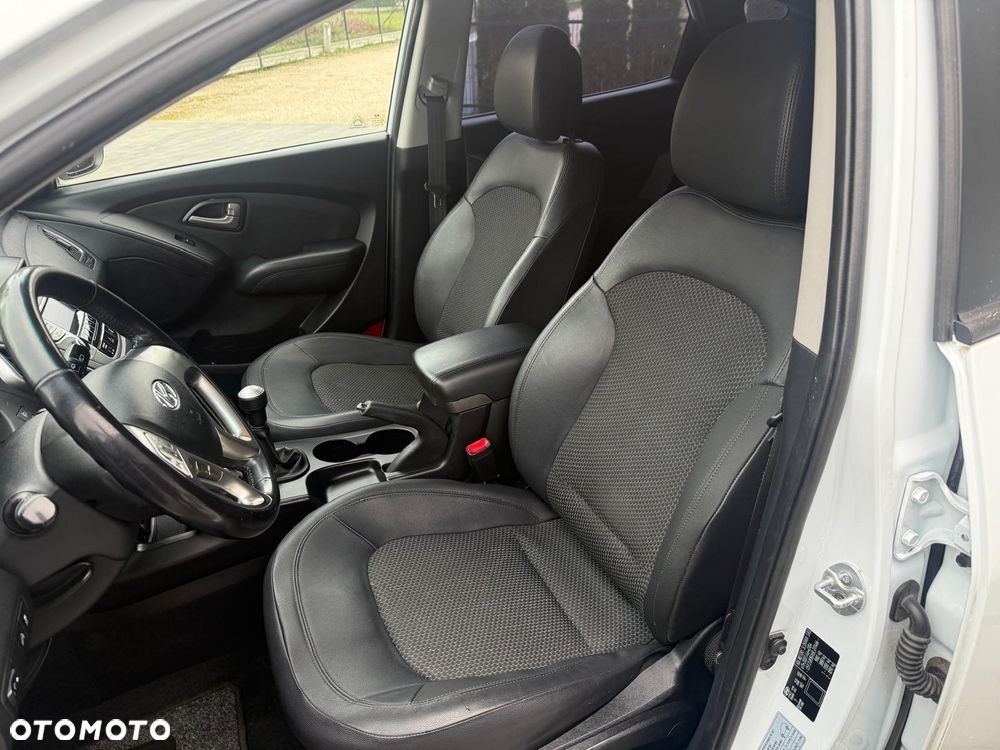 Hyundai ix35 2.0 2WD Style - 12