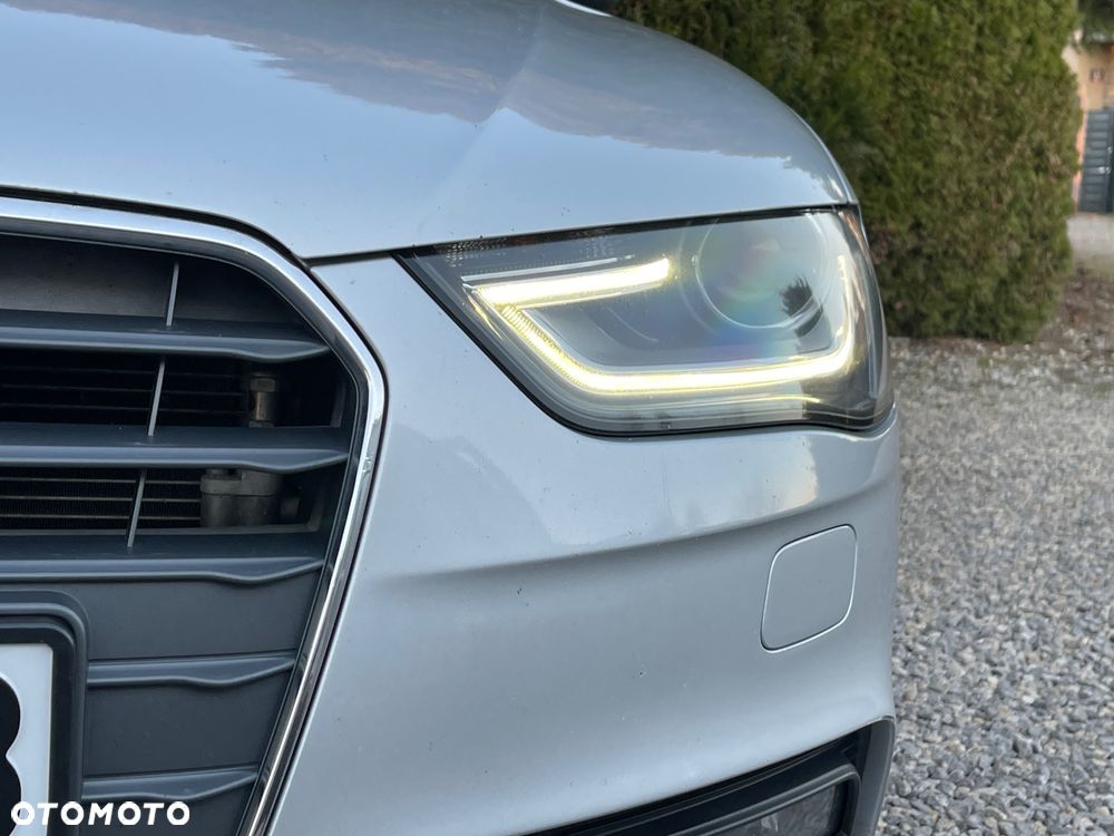 Audi A4 Limousine 2.0 TDI DPF quattro S tronic Attraction - 6